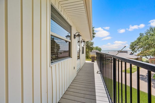 1501 S Lakeshore Drive, Rockwall, TX 75087