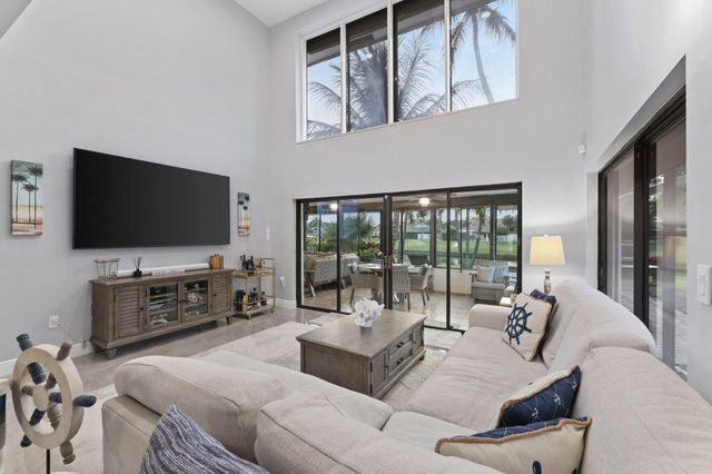 400 SW 28th Avenue, Delray Beach, FL 33445