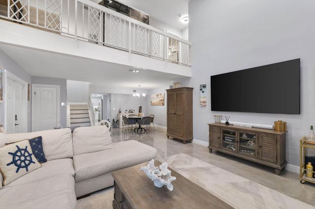 400 SW 28th Avenue, Delray Beach, FL 33445