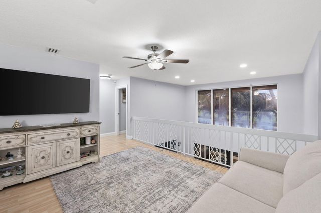 400 SW 28th Avenue, Delray Beach, FL 33445