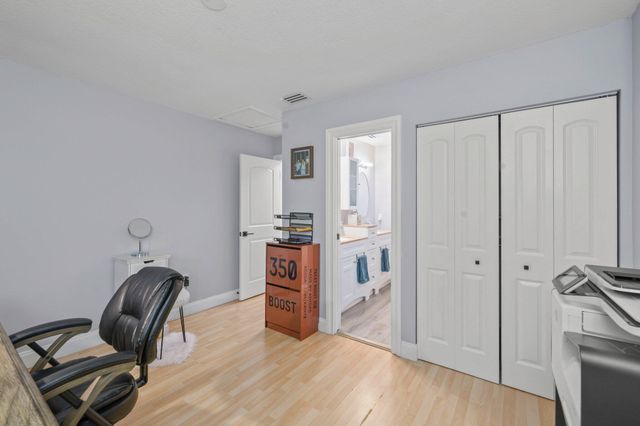 400 SW 28th Avenue, Delray Beach, FL 33445