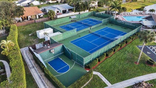 400 SW 28th Avenue, Delray Beach, FL 33445