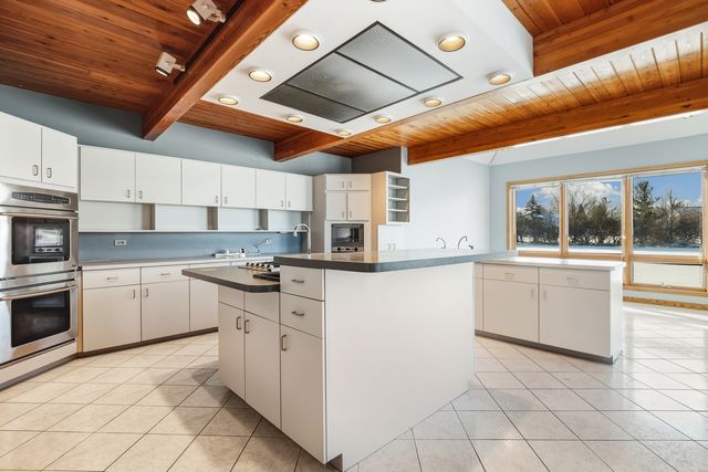 21632 Wolf Road, Mokena, IL 60448