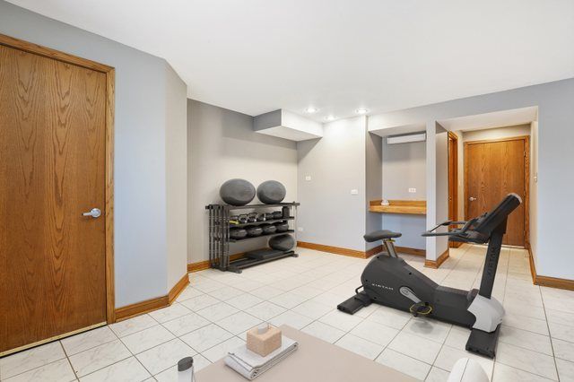 21632 Wolf Road, Mokena, IL 60448