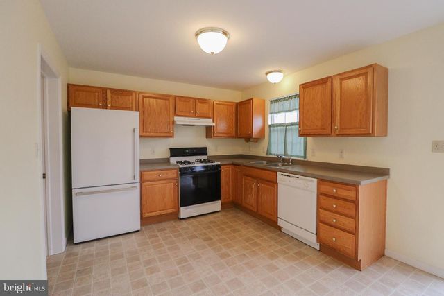 50 STONECROP LN, Manchester, PA 17345