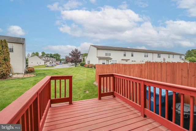 50 STONECROP LN, Manchester, PA 17345