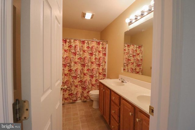 50 STONECROP LN, Manchester, PA 17345