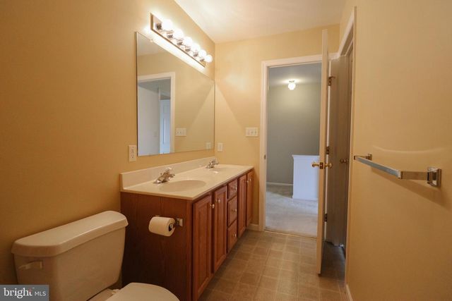 50 STONECROP LN, Manchester, PA 17345