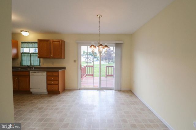 50 STONECROP LN, Manchester, PA 17345