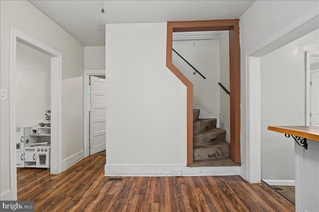 102 WESTERN AVE, Wilmington, DE 19805