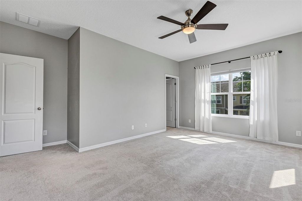 Image 24 of property listing at 7644 RIPPLEPOINTE WAY, Windermere, FL 34786