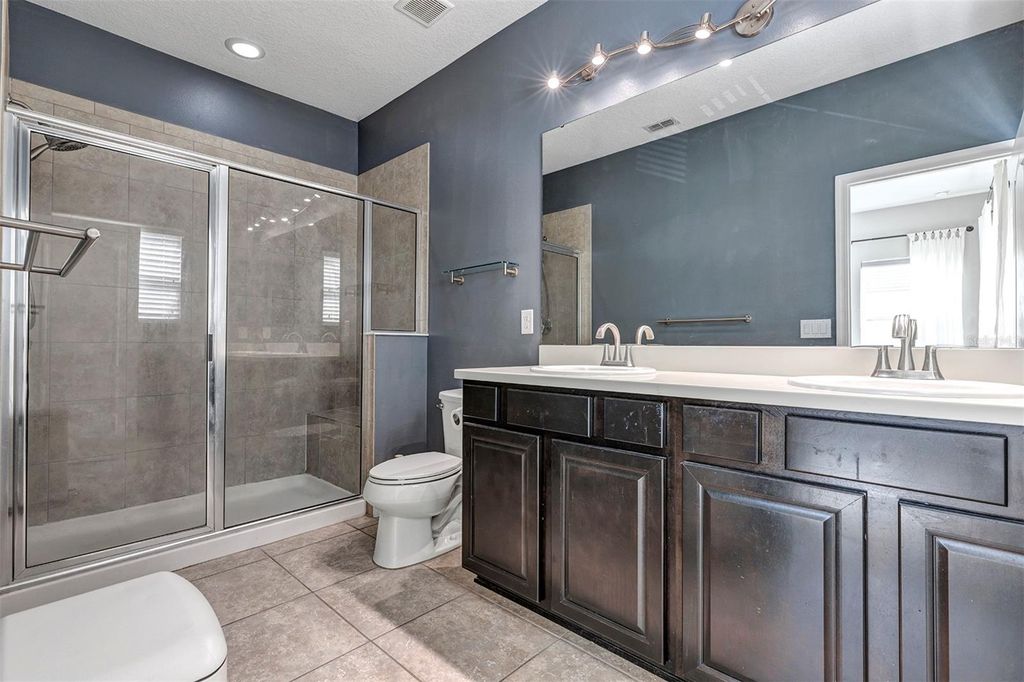 Image 26 of property listing at 7644 RIPPLEPOINTE WAY, Windermere, FL 34786