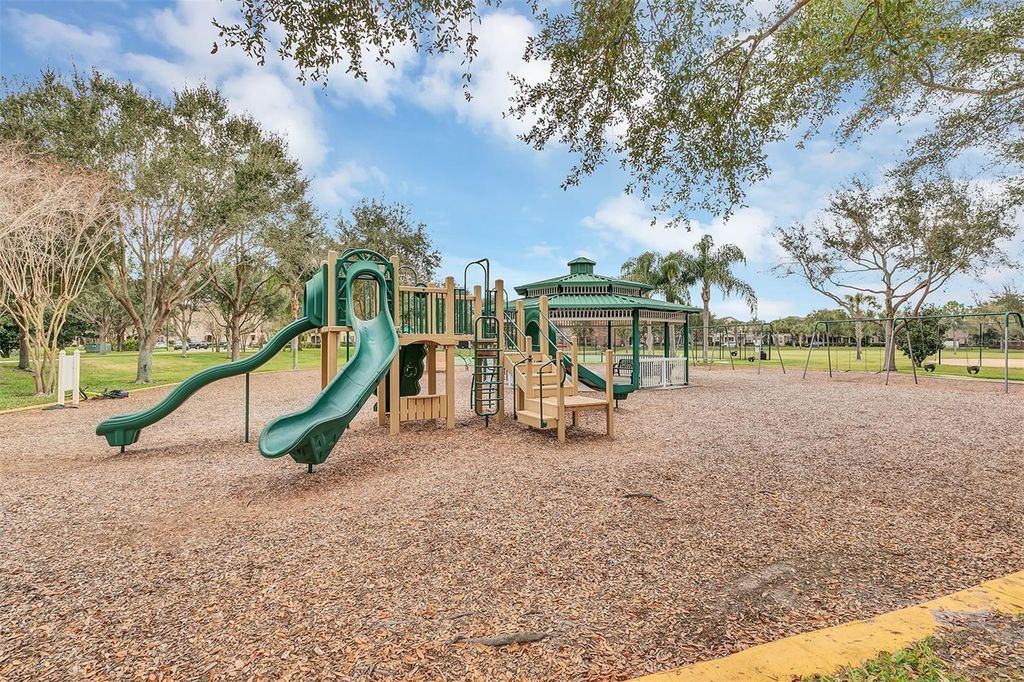 Image 43 of property listing at 7644 RIPPLEPOINTE WAY, Windermere, FL 34786