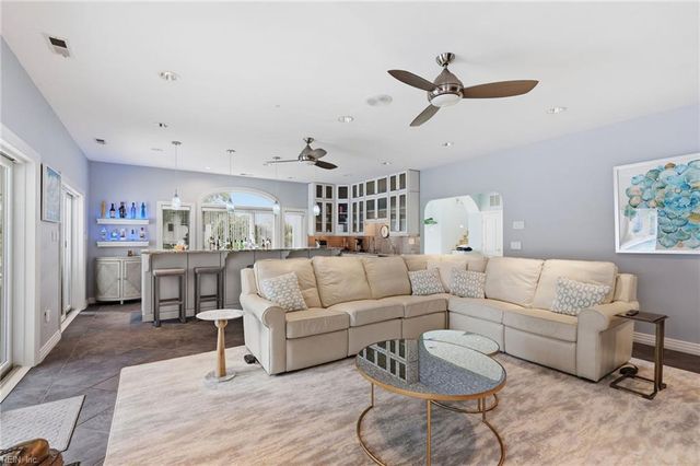 1633 Spring House TRL, Virginia Beach, VA 23455