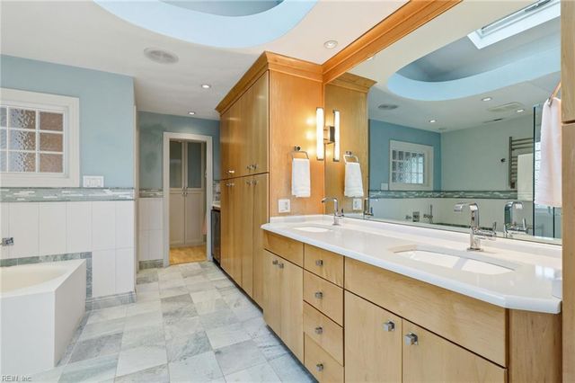 1633 Spring House TRL, Virginia Beach, VA 23455