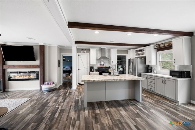 1145 Postert Lane, Floresville, TX 78114