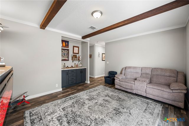 1145 Postert Lane, Floresville, TX 78114