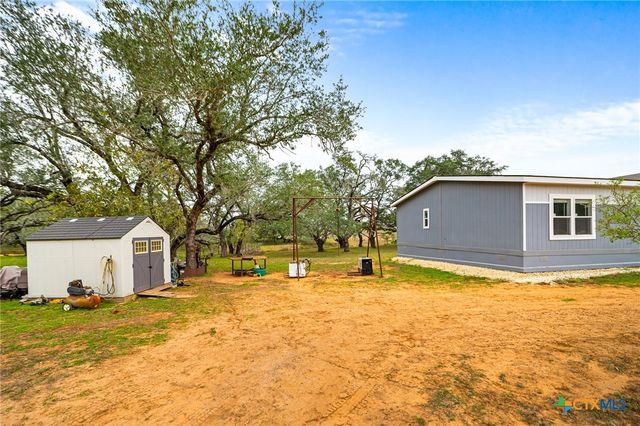 1145 Postert Lane, Floresville, TX 78114