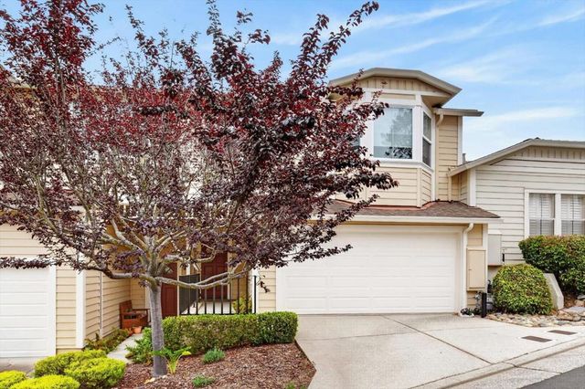 14 Glen Lake Drive, Pacific Grove, CA 93950