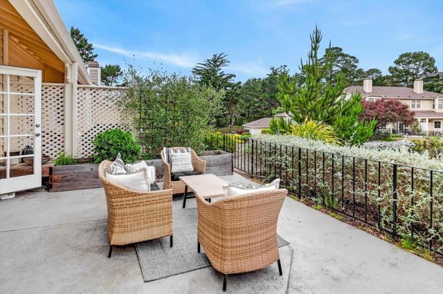 14 Glen Lake Drive, Pacific Grove, CA 93950