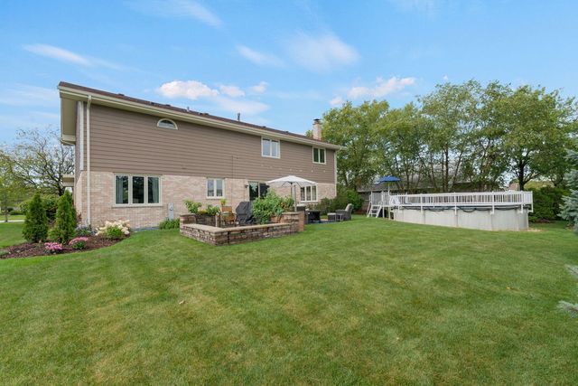 8036 Edgebrook Lane, Tinley Park, IL 60487