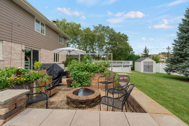 8036 Edgebrook Lane, Tinley Park, IL 60487