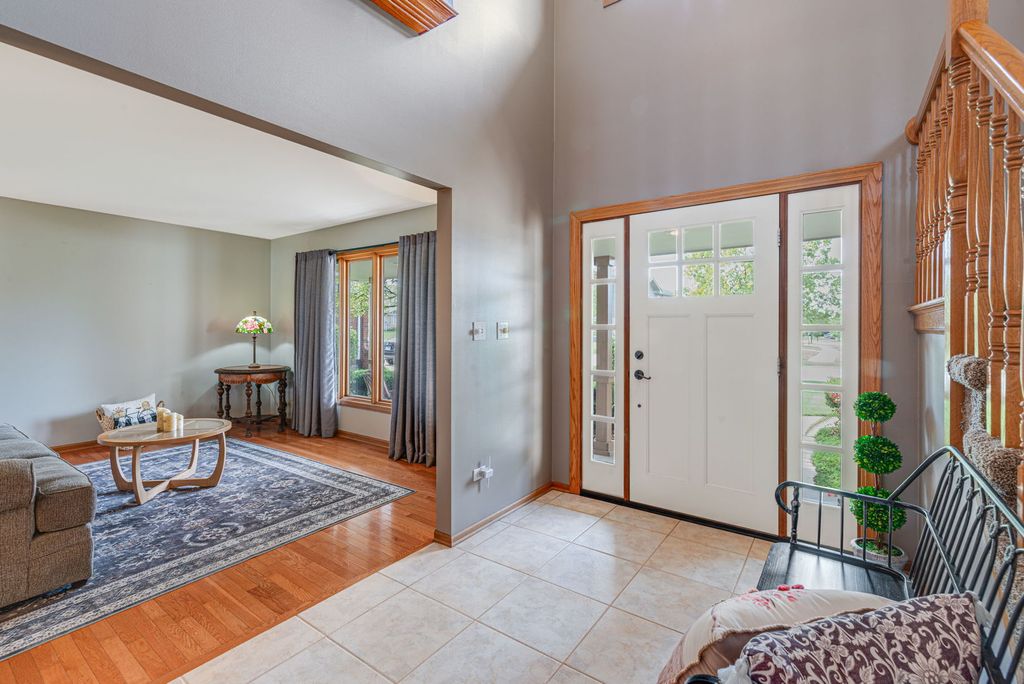 8036 Edgebrook Lane, Tinley Park, IL 60487 — photo 3