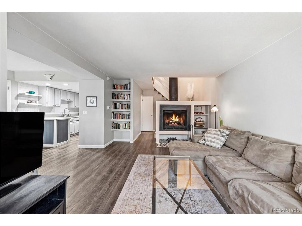 6890 E Mississippi Ave C, Denver, CO 80224