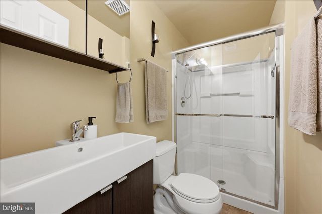 10929 HOWLAND DR, Reston, VA 20191