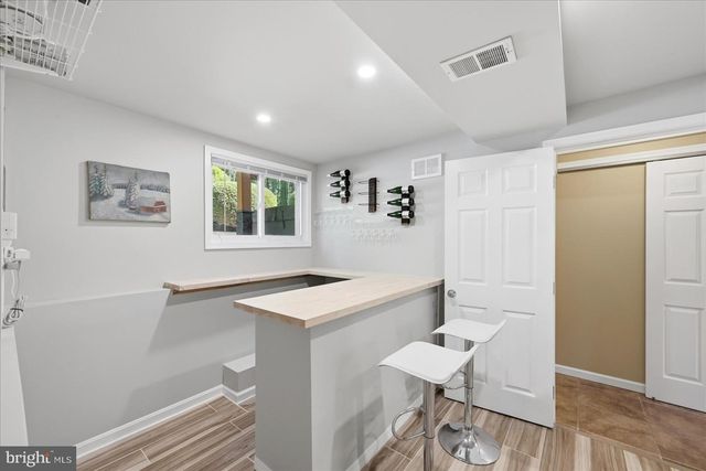 10929 HOWLAND DR, Reston, VA 20191