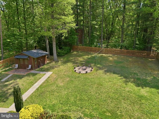 10929 HOWLAND DR, Reston, VA 20191