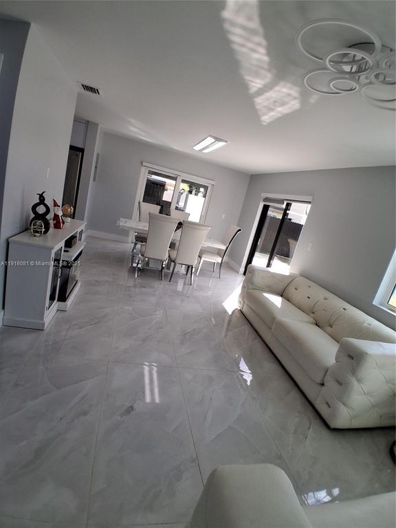 13996 SW 160th St, Miami, FL 33177