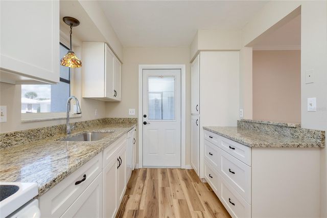 397 CIRCLEWOOD DRIVE Z1, Venice, FL 34293