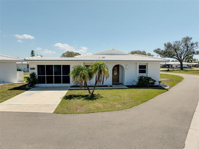 397 CIRCLEWOOD DRIVE Z1, Venice, FL 34293