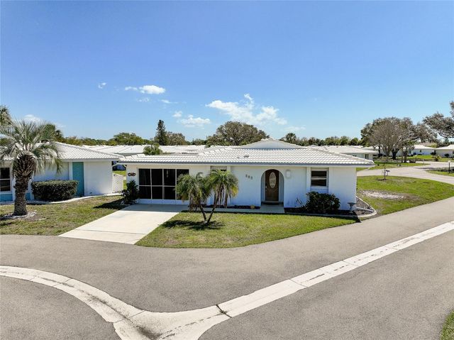 397 CIRCLEWOOD DRIVE Z1, Venice, FL 34293
