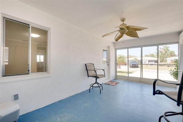 397 CIRCLEWOOD DRIVE Z1, Venice, FL 34293