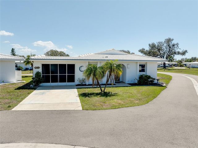 397 CIRCLEWOOD DRIVE Z1, Venice, FL 34293