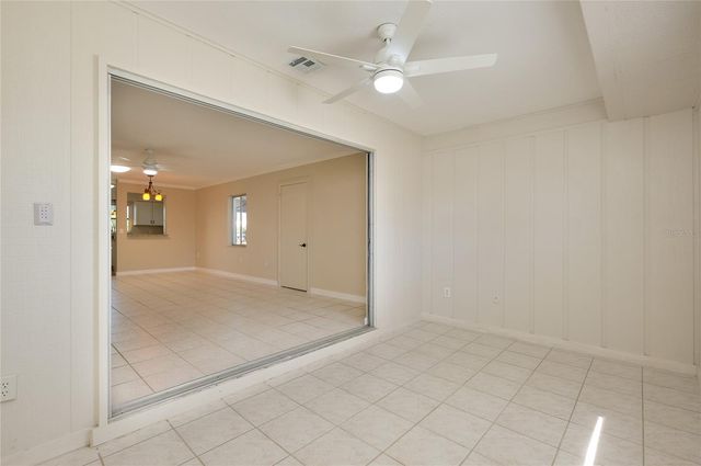 397 CIRCLEWOOD DRIVE Z1, Venice, FL 34293