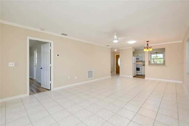 397 CIRCLEWOOD DRIVE Z1, Venice, FL 34293
