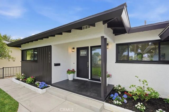1814 N Studebaker, Long Beach, CA 90815
