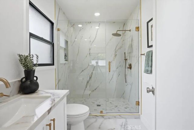 1814 N Studebaker, Long Beach, CA 90815