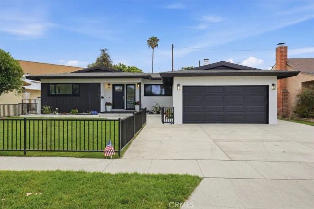 1814 N Studebaker, Long Beach, CA 90815