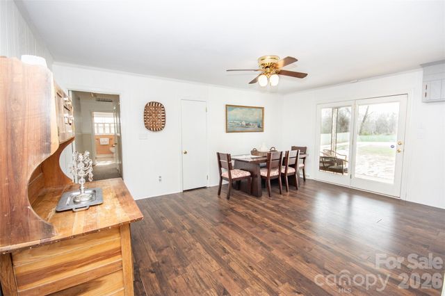 108 Robin Lane, Statesville, NC 28677