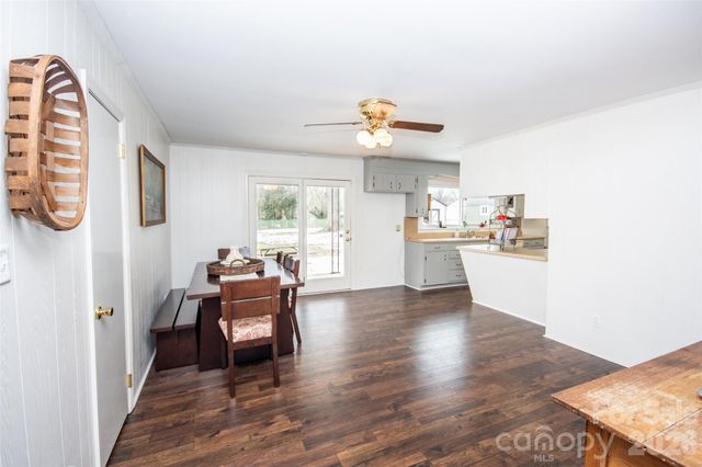 108 Robin Lane, Statesville, NC 28677