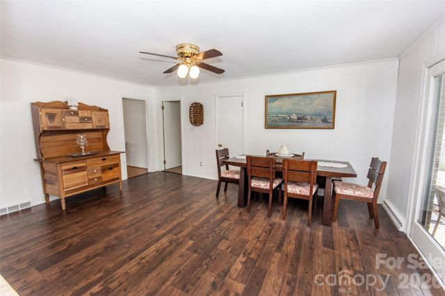 108 Robin Lane, Statesville, NC 28677