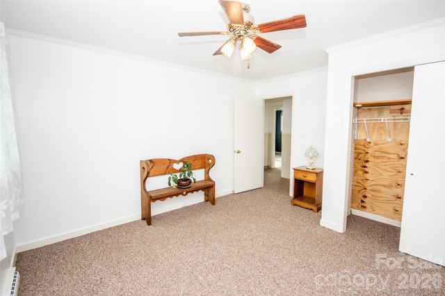 108 Robin Lane, Statesville, NC 28677