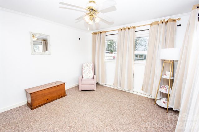 108 Robin Lane, Statesville, NC 28677