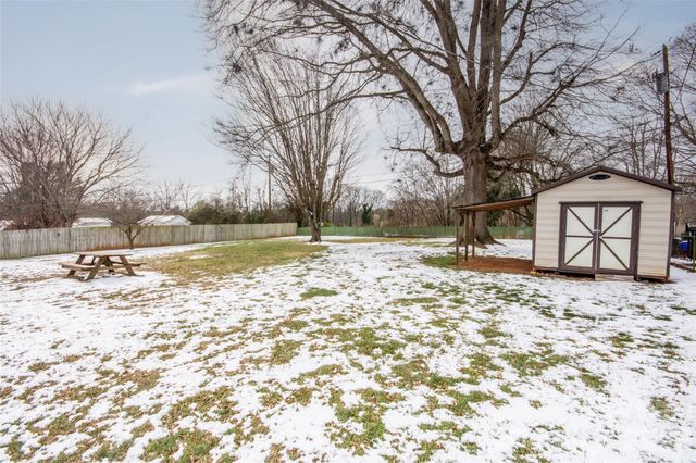 108 Robin Lane, Statesville, NC 28677