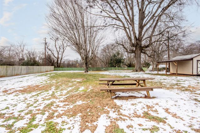 108 Robin Lane, Statesville, NC 28677