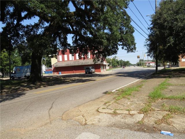 1101 Broad S Street, Mobile, AL 36603